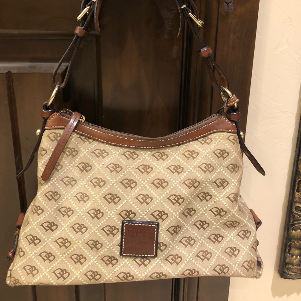 Tan signature Dooney!